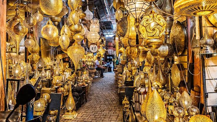 How to Spot Fake Souvenirs in Moroccan Souks (2026 Insider Guide)